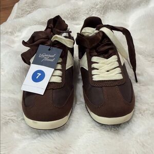 Women’s Skyler Jogger Sneakers Universal Thread Chocolate and Ivory Sneakers